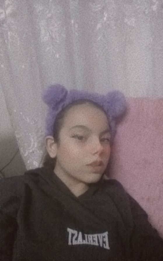 Demet akmaz