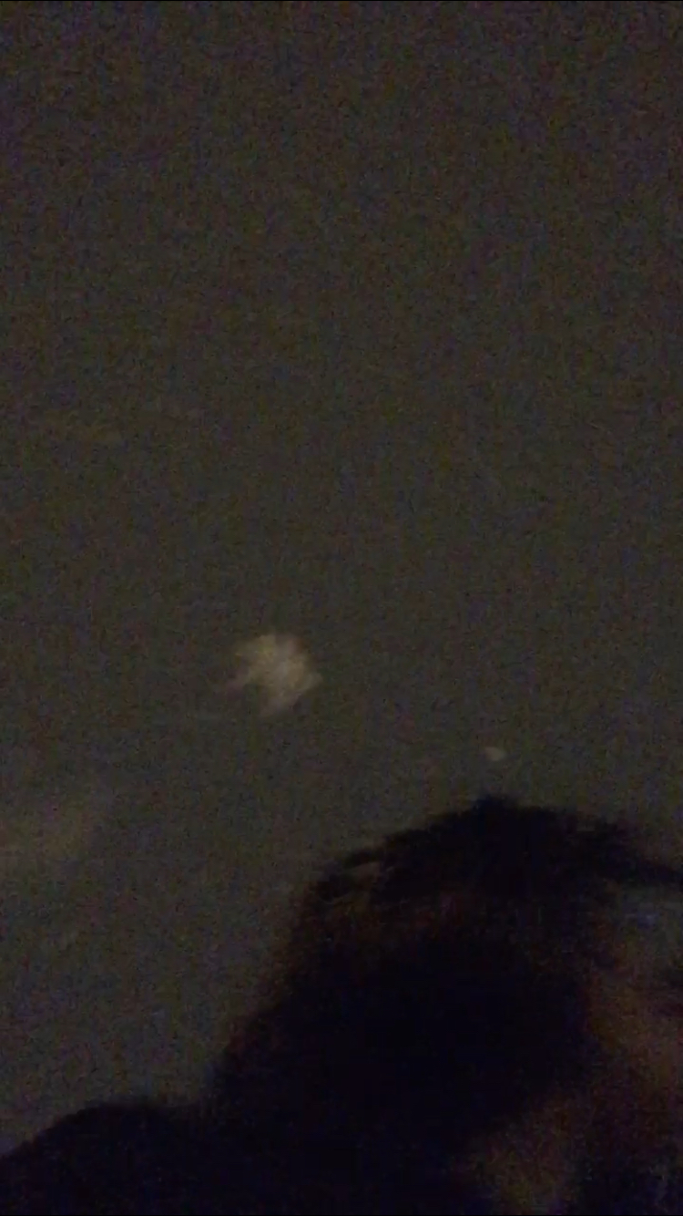 E’