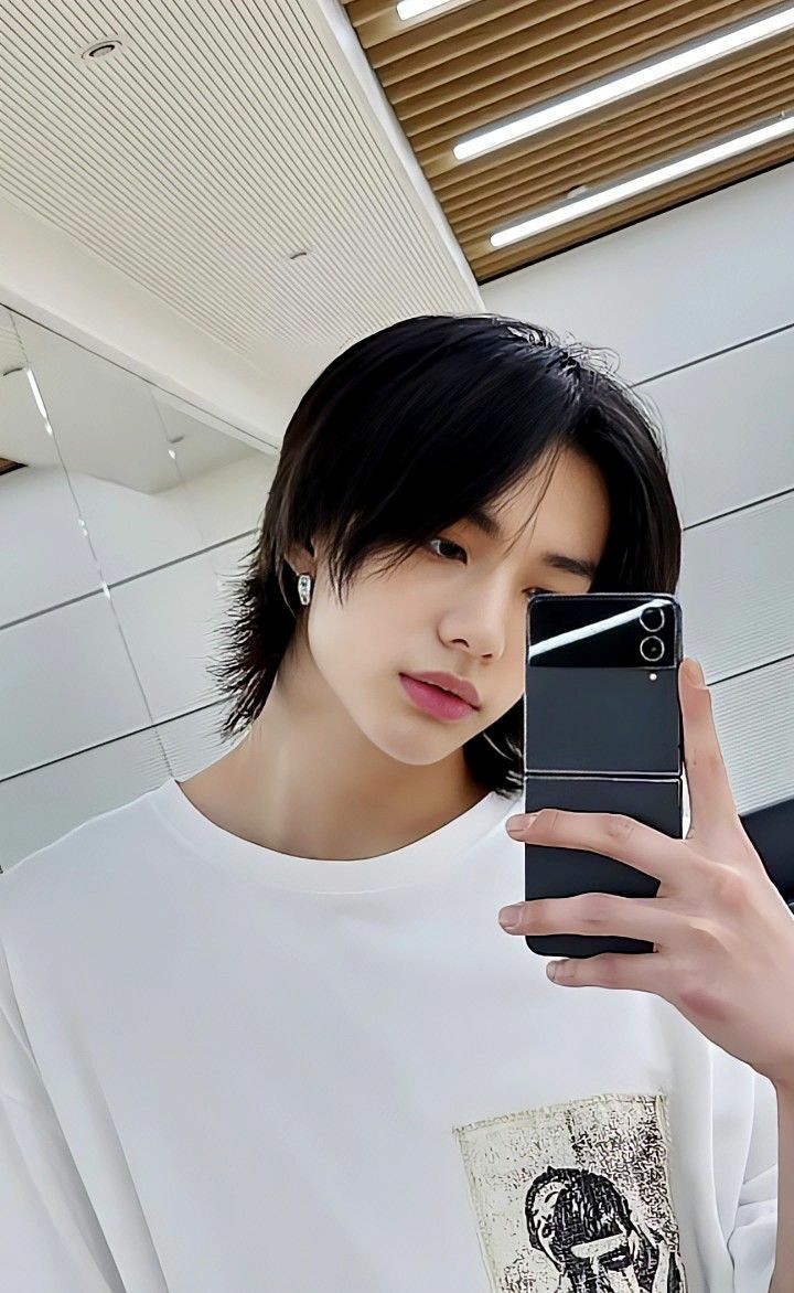 hyunjindiyeölmüşüm
