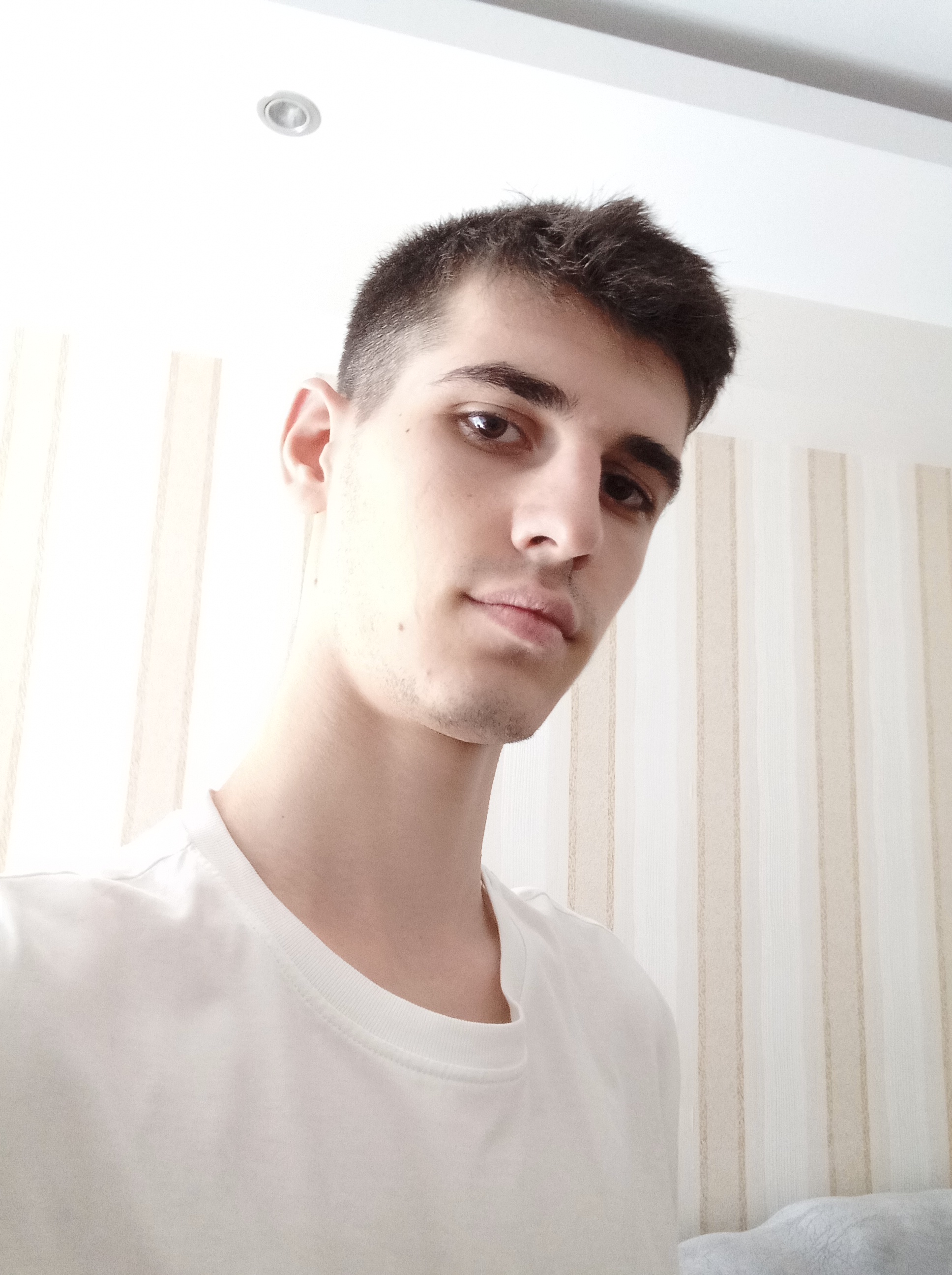 Mustafa Ecer