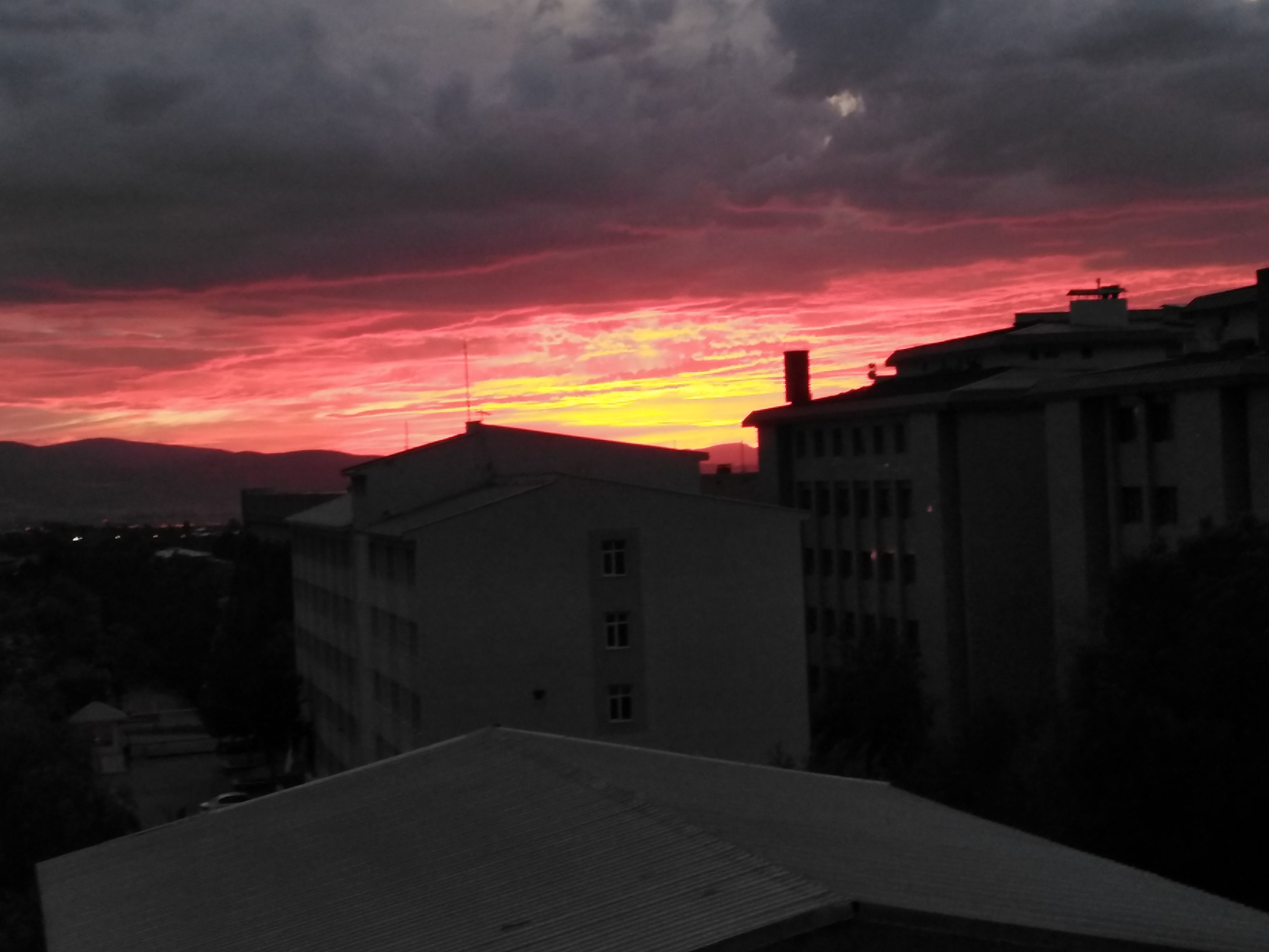Yazarım_belki