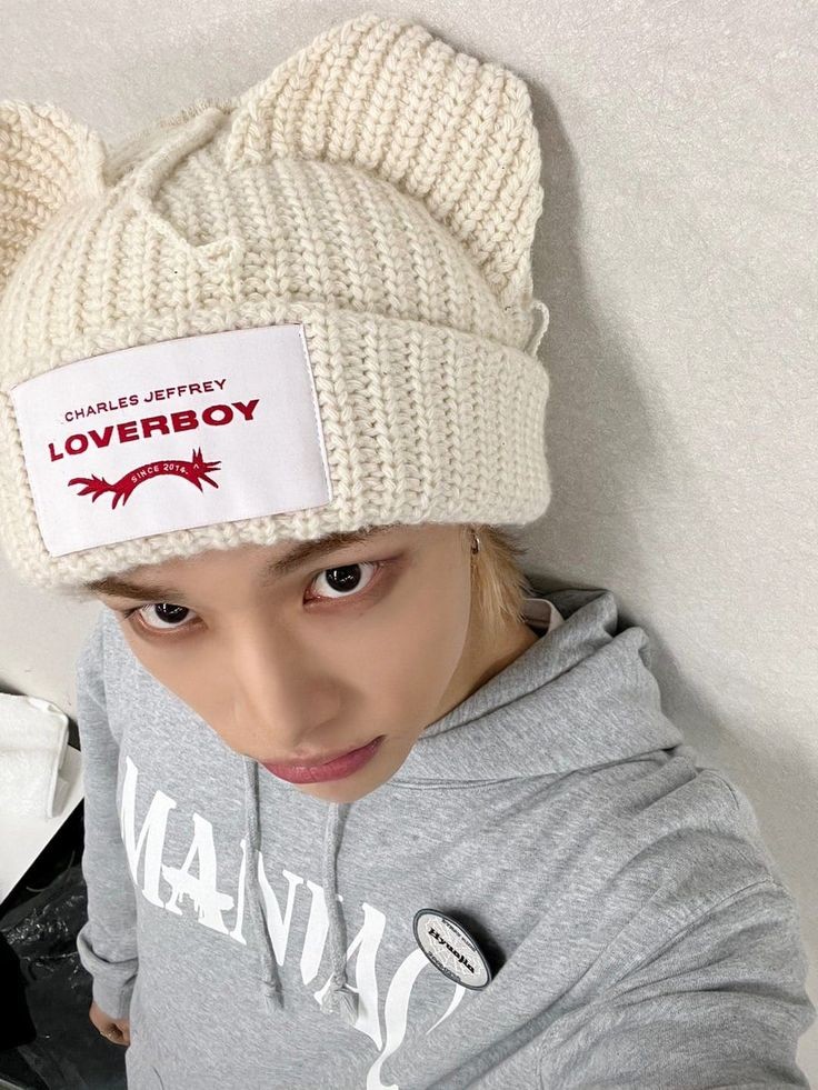 hwang hyunjin