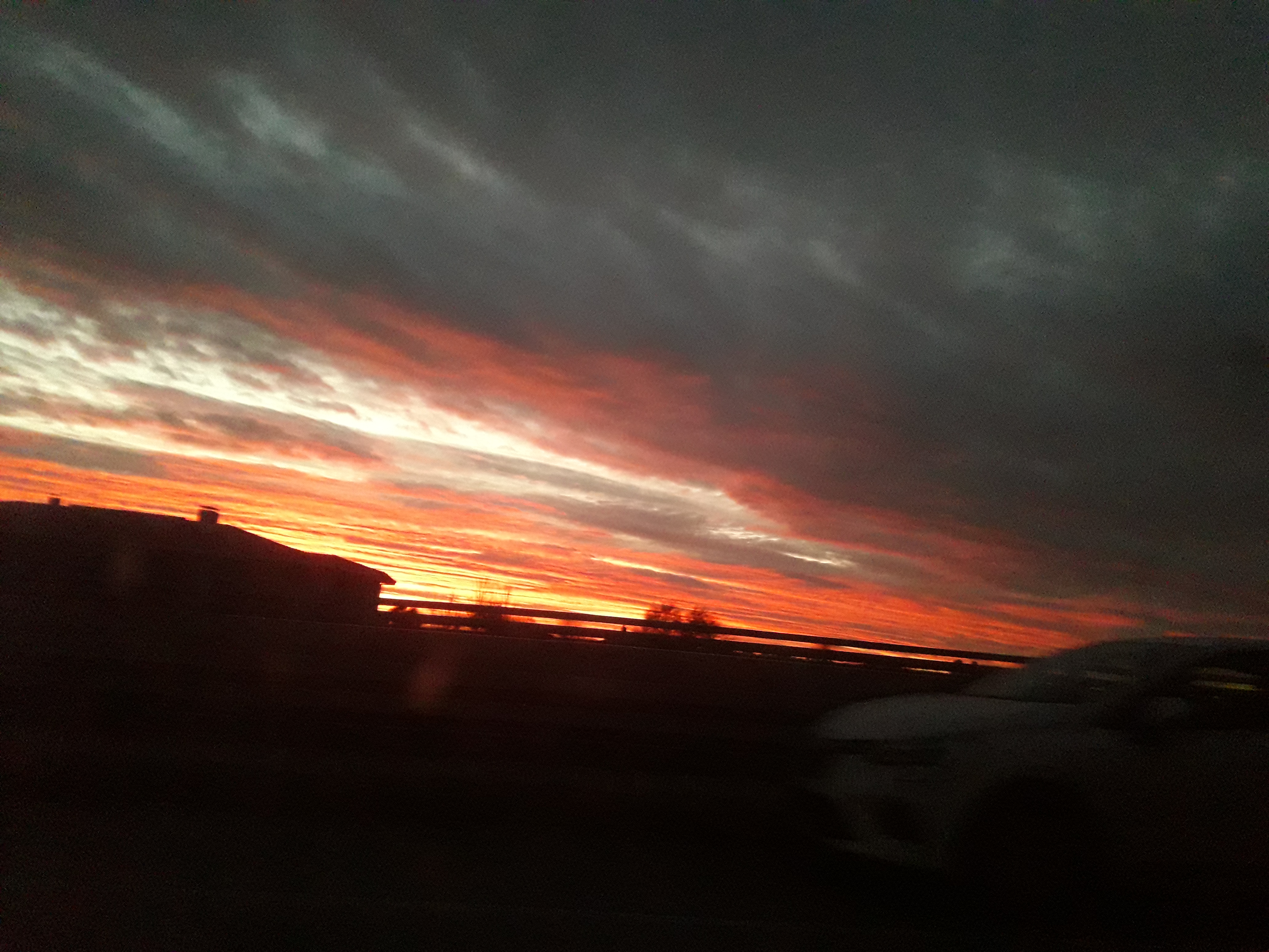 ~𝗹𝗼𝗿𝗮☆