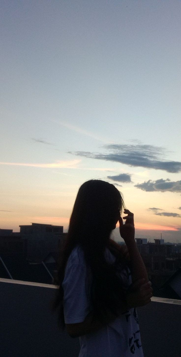 Zeyneb Salehova