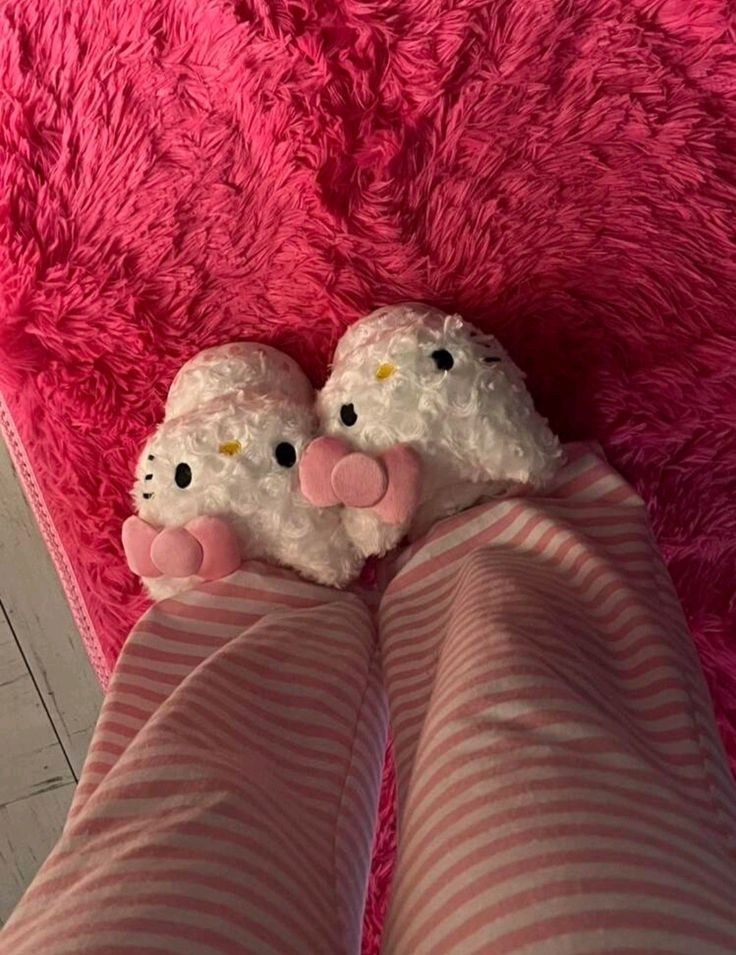 Çizgi Pijamalı Kız