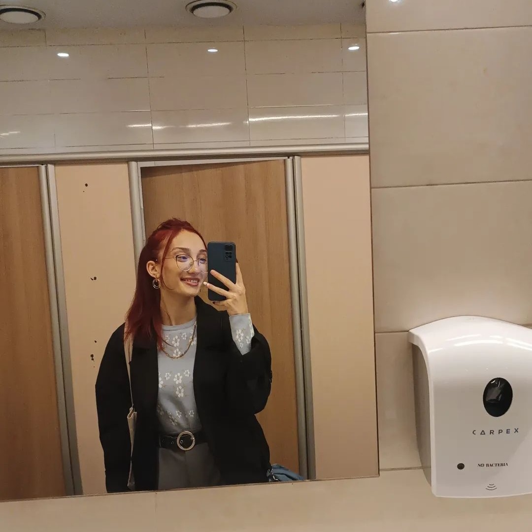 fatma nur özyer