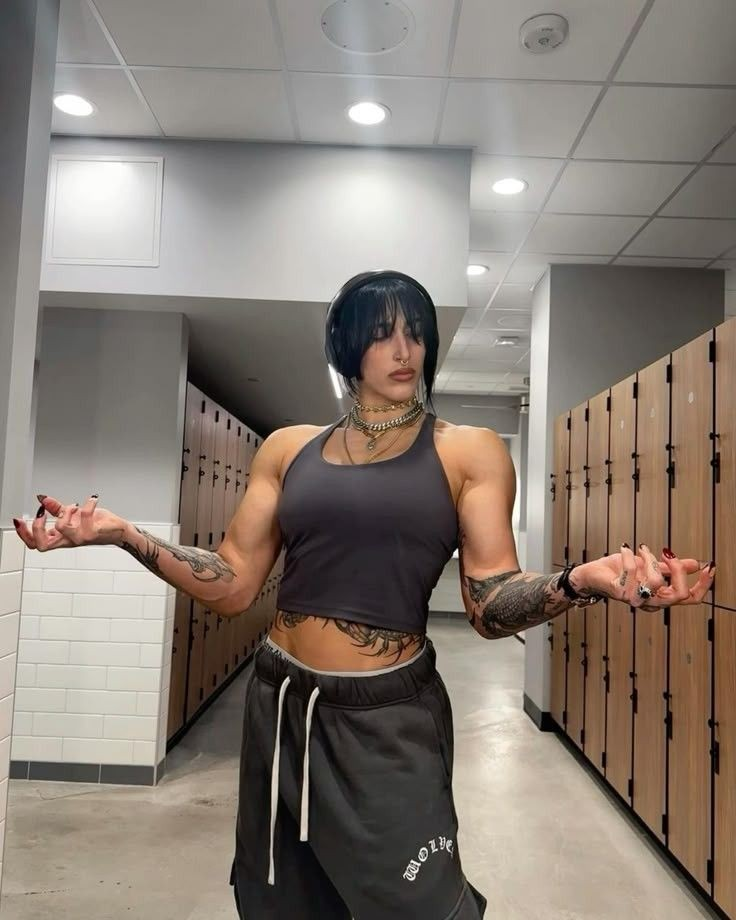 Rhea Ripley aşığıyım