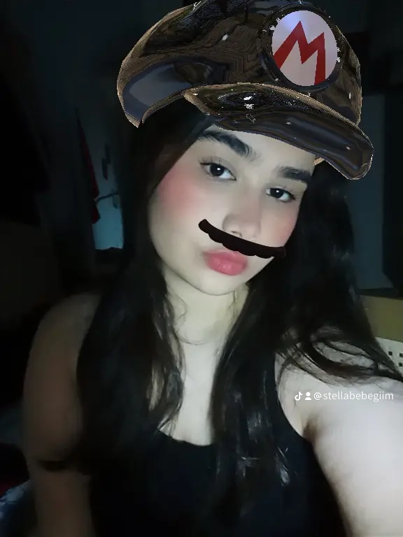 Aslı E.