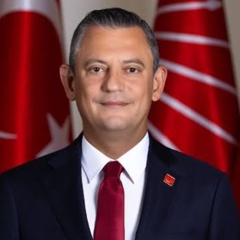 Özgür Özel