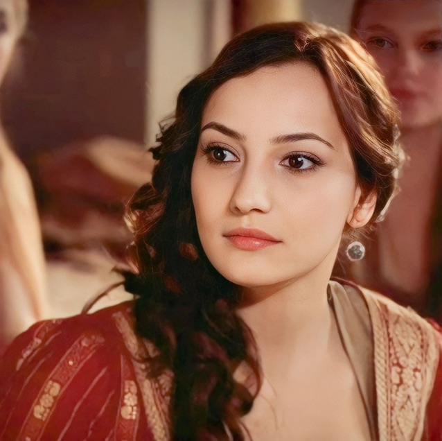 GÜLNİHAL