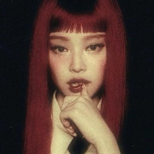 jisoo_buzkupumm