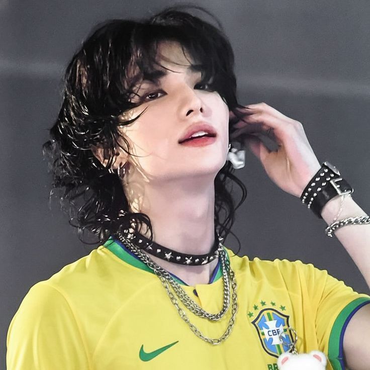 ™Hwang Hyunjin✓