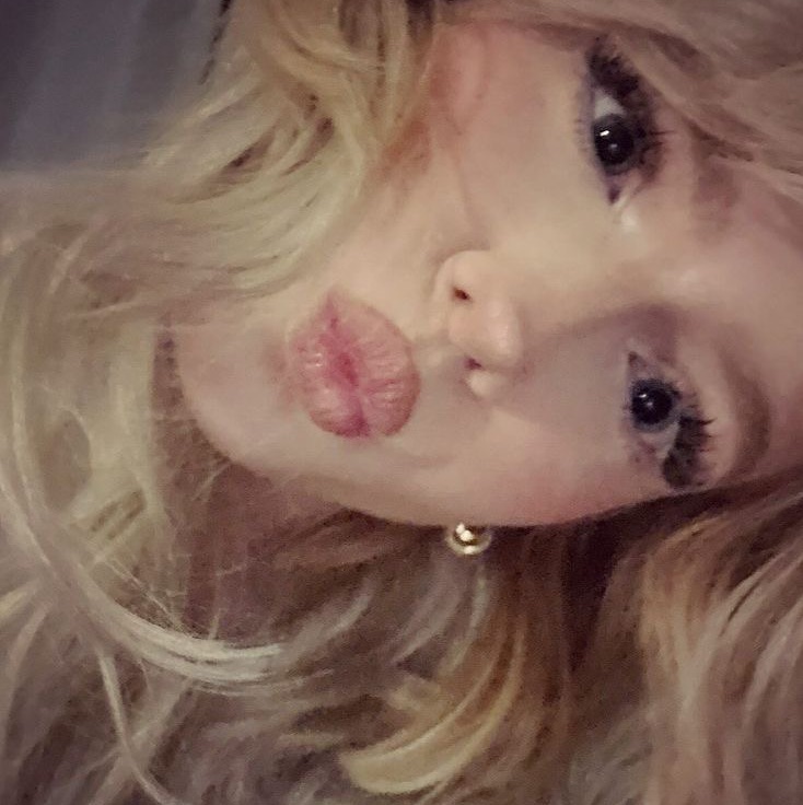 azra