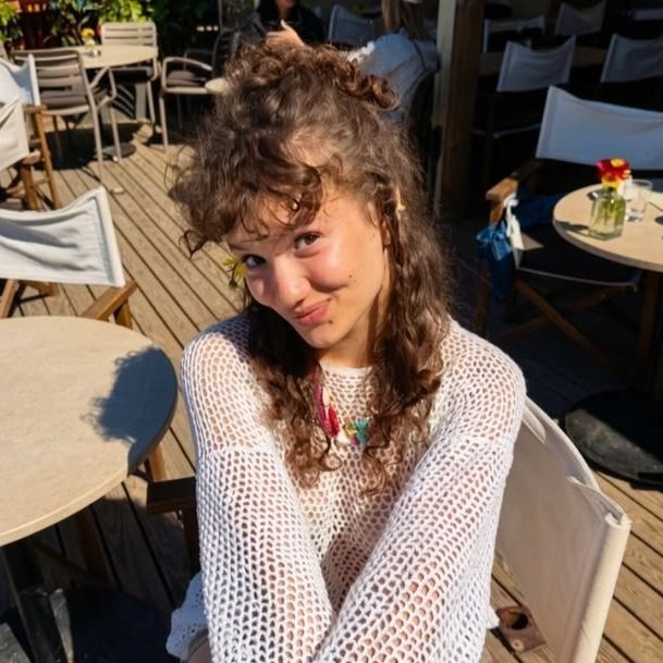 Beyza Demir [Ezgi]