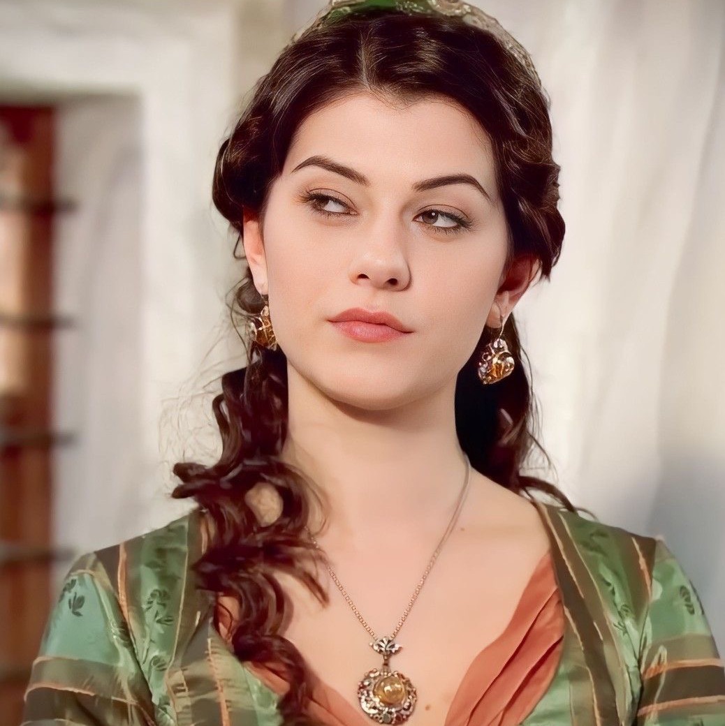 Nigar Kalfa(saray Sorumlusu)