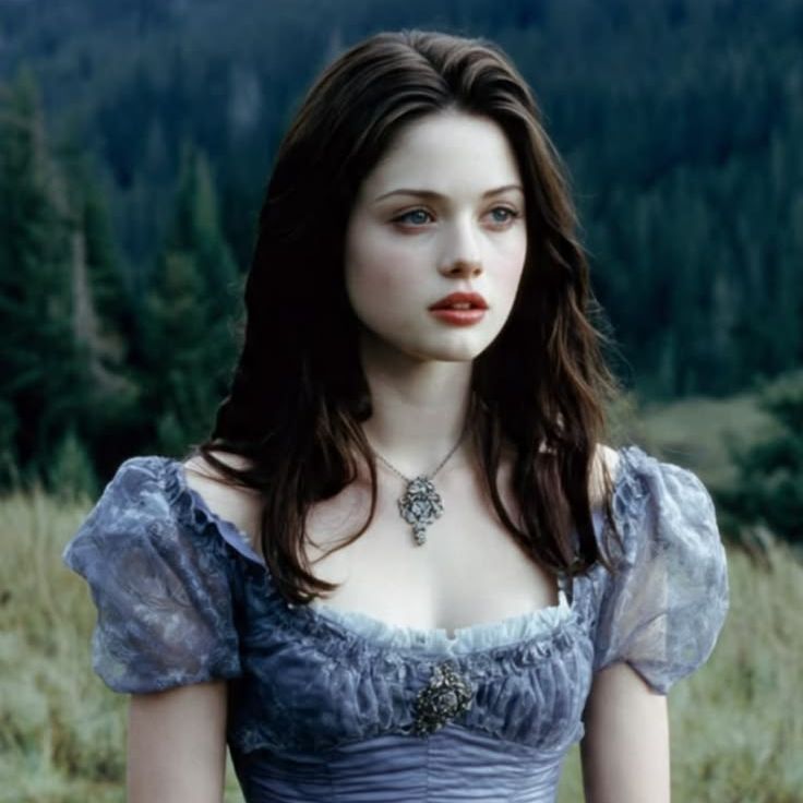 Lilith Valmont