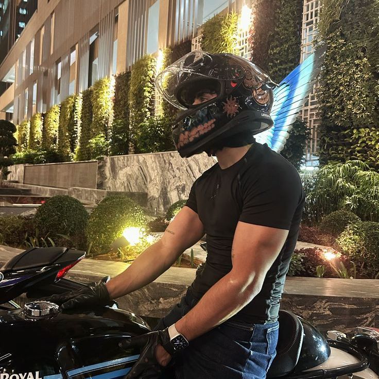 🏍