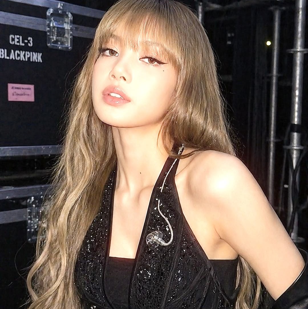 Lalisa 🤍🎶